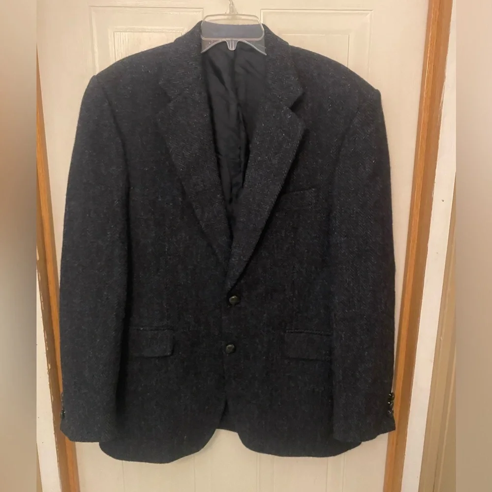 Harris Tweed Men's Dark Charcoal Herringbone Sport Coat